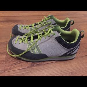 Scarpa approach shoes